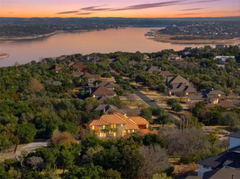 2312 Lakehurst Road Spicewood TX 78669