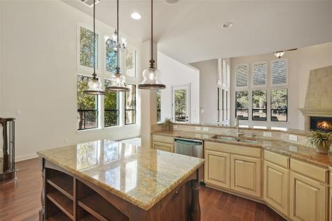 2312 Lakehurst Road Spicewood TX 78669
