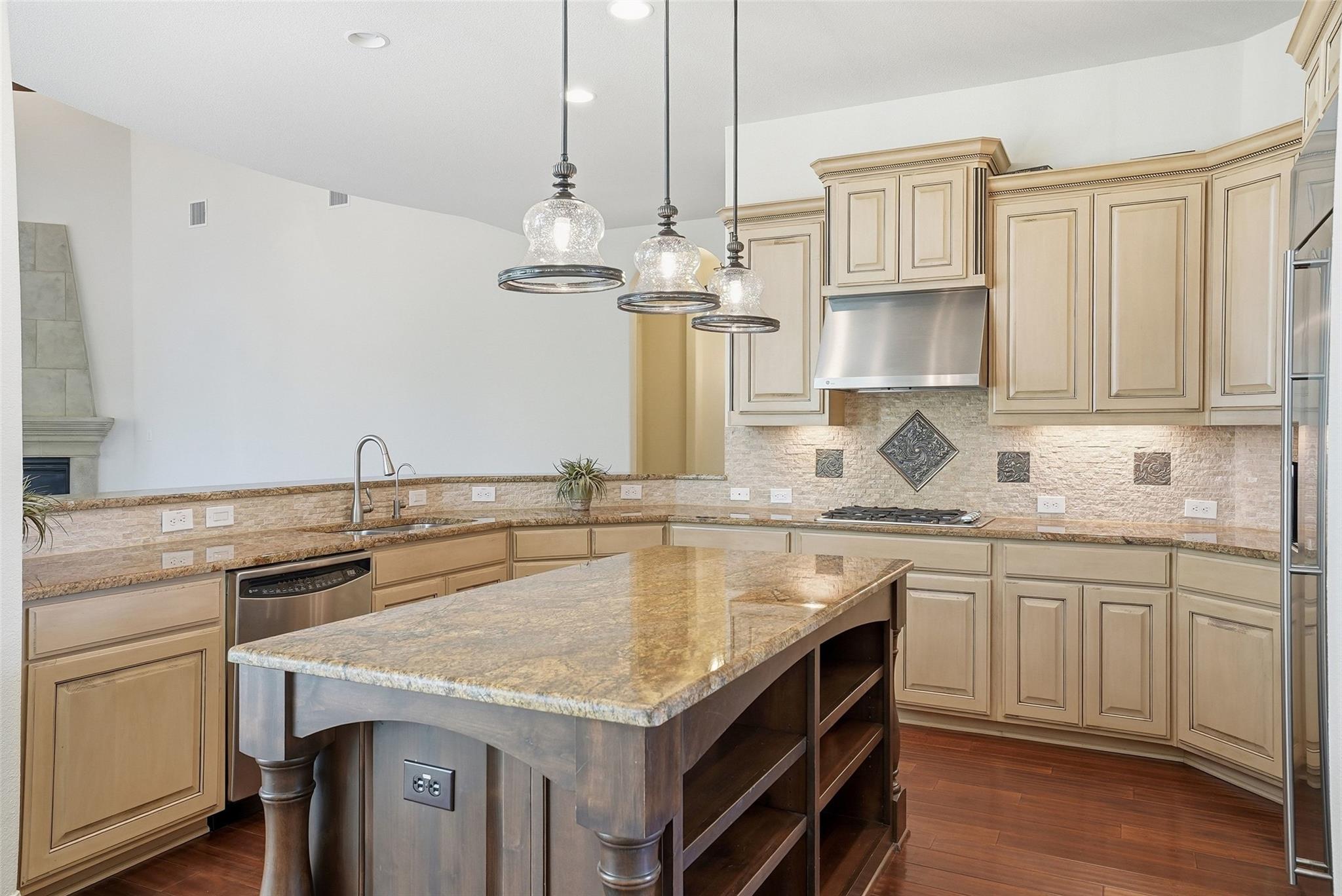 2312 Lakehurst Road Spicewood TX 78669