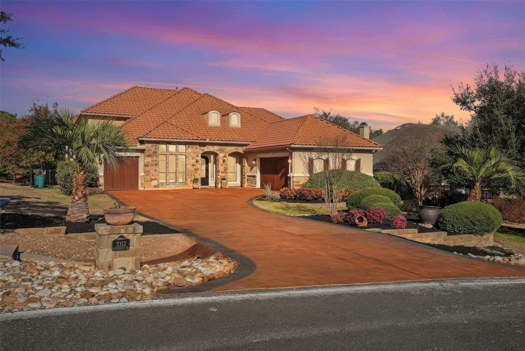 2312 Lakehurst Road Spicewood TX 78669