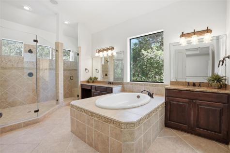 2312 Lakehurst Road Spicewood TX 78669