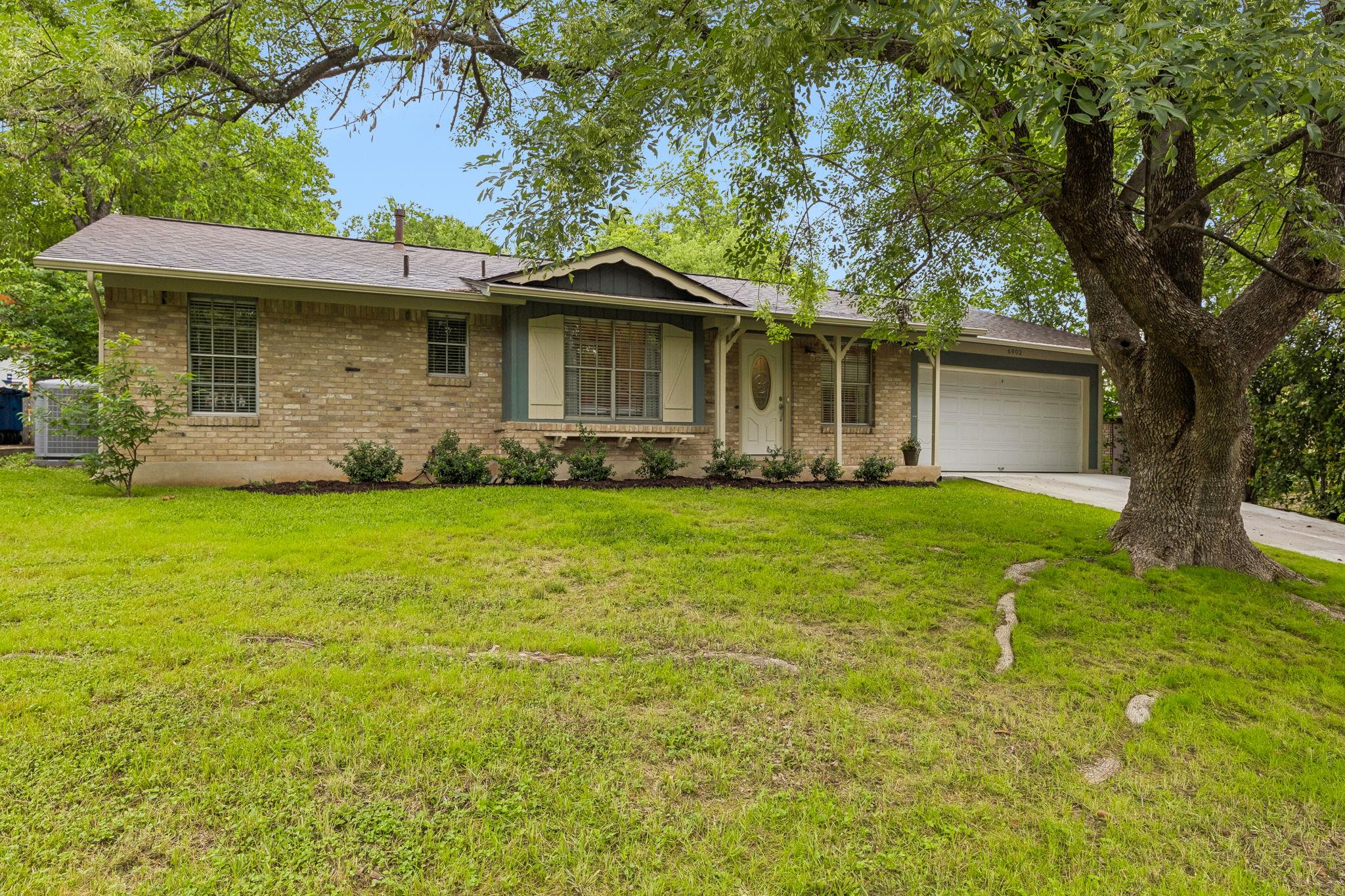 6902 Notre Dame Drive Austin TX 78723
