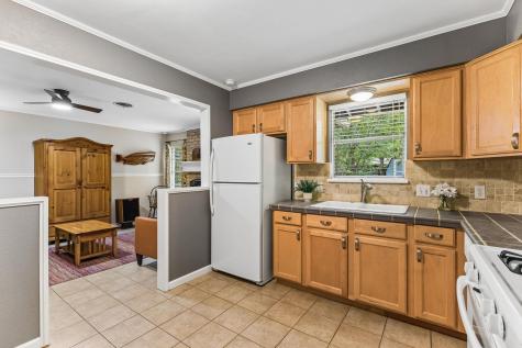 6902 Notre Dame Drive Austin TX 78723