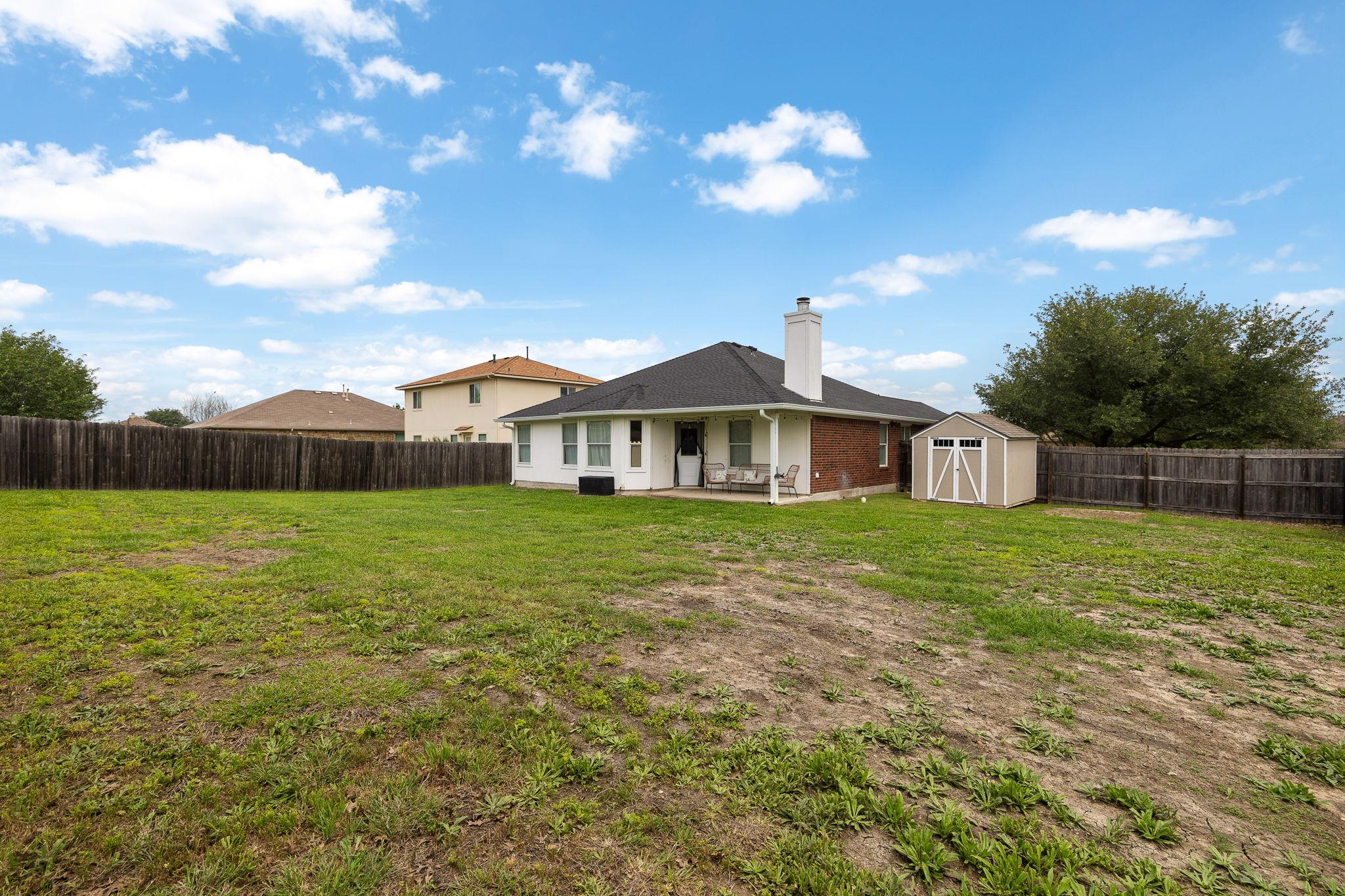 177 Stennis Kyle TX 78640
