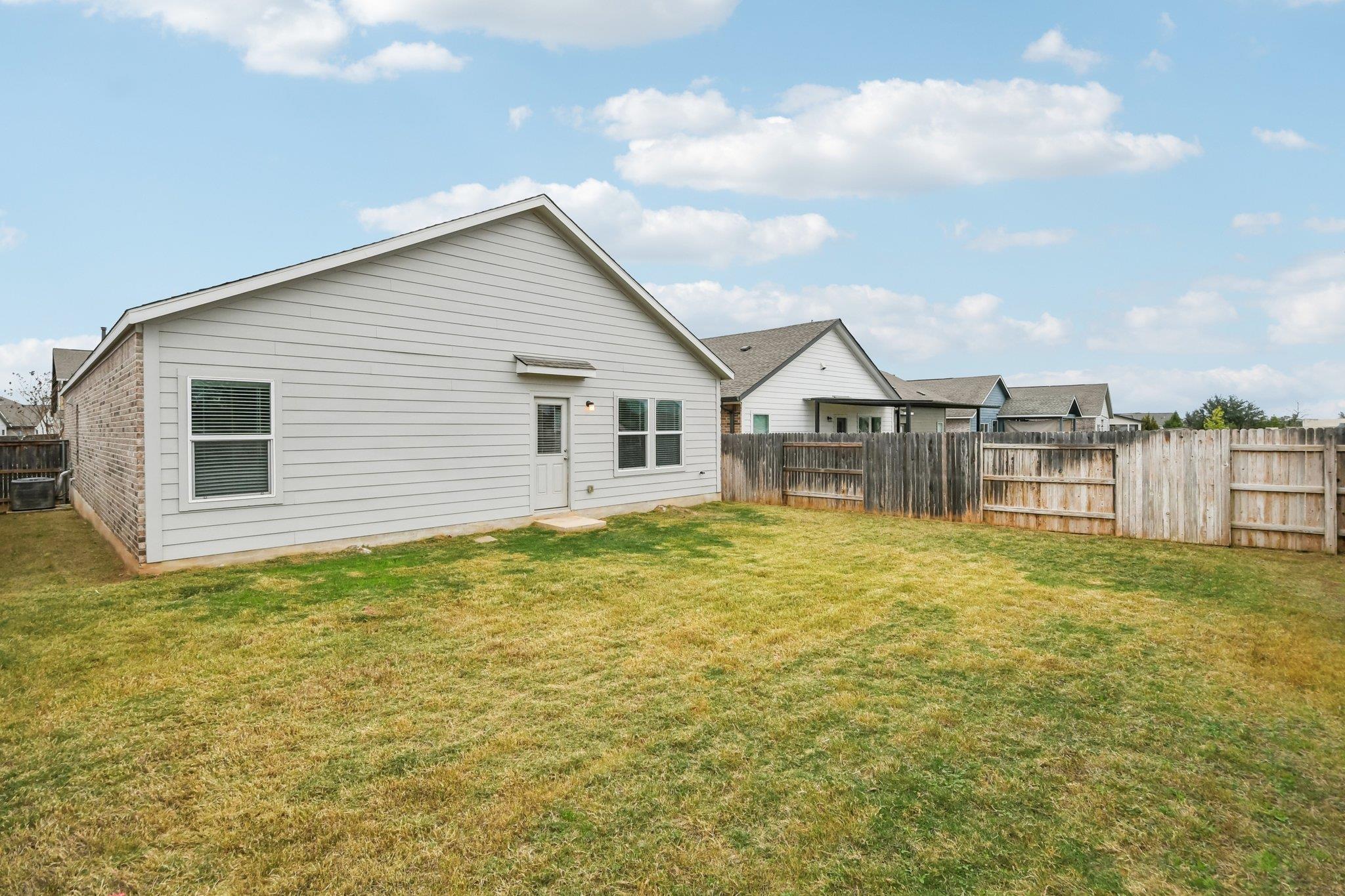 117 Badillo Way Bastrop TX 78602