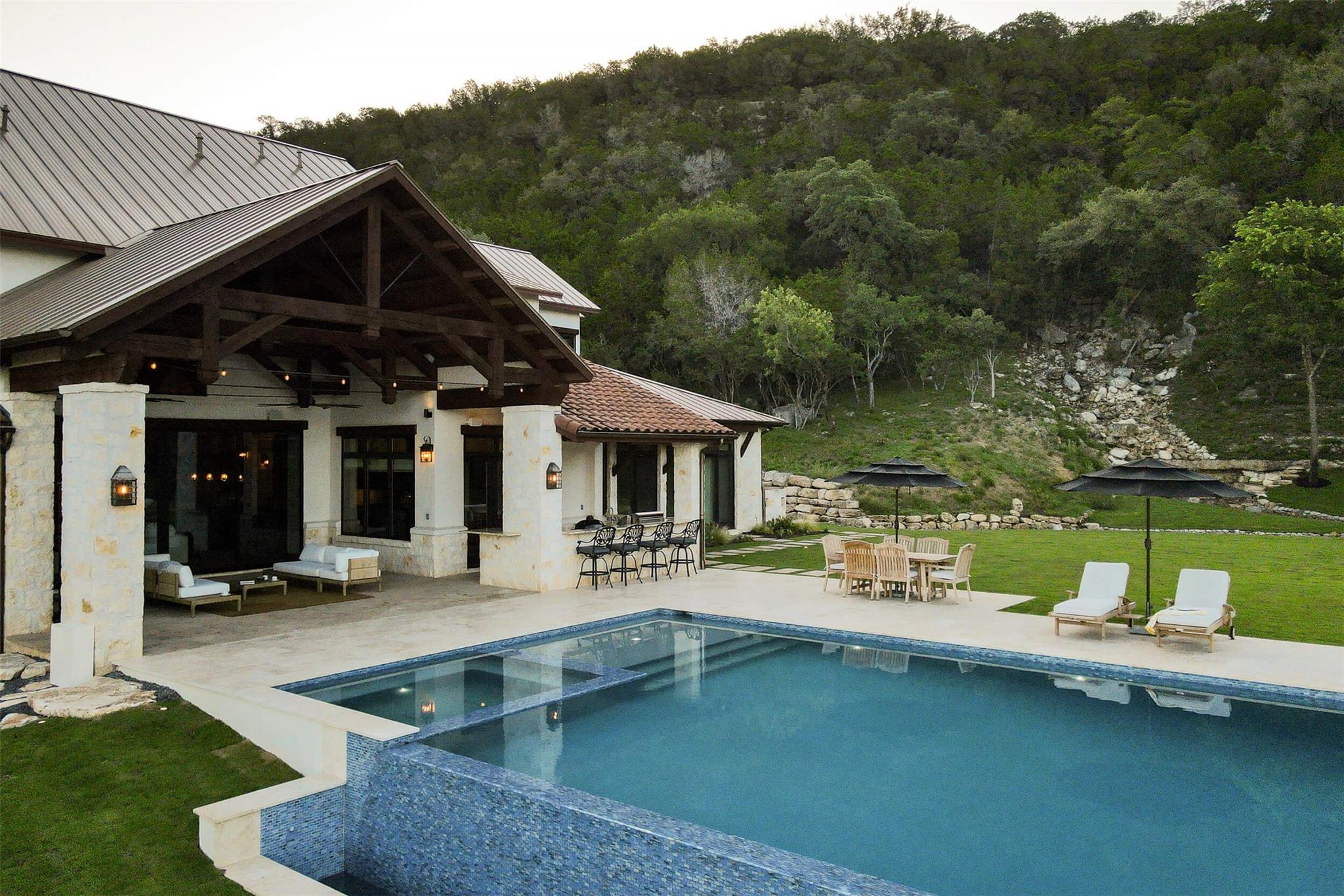 15016 Flat Top Ranch Road Austin TX 78732