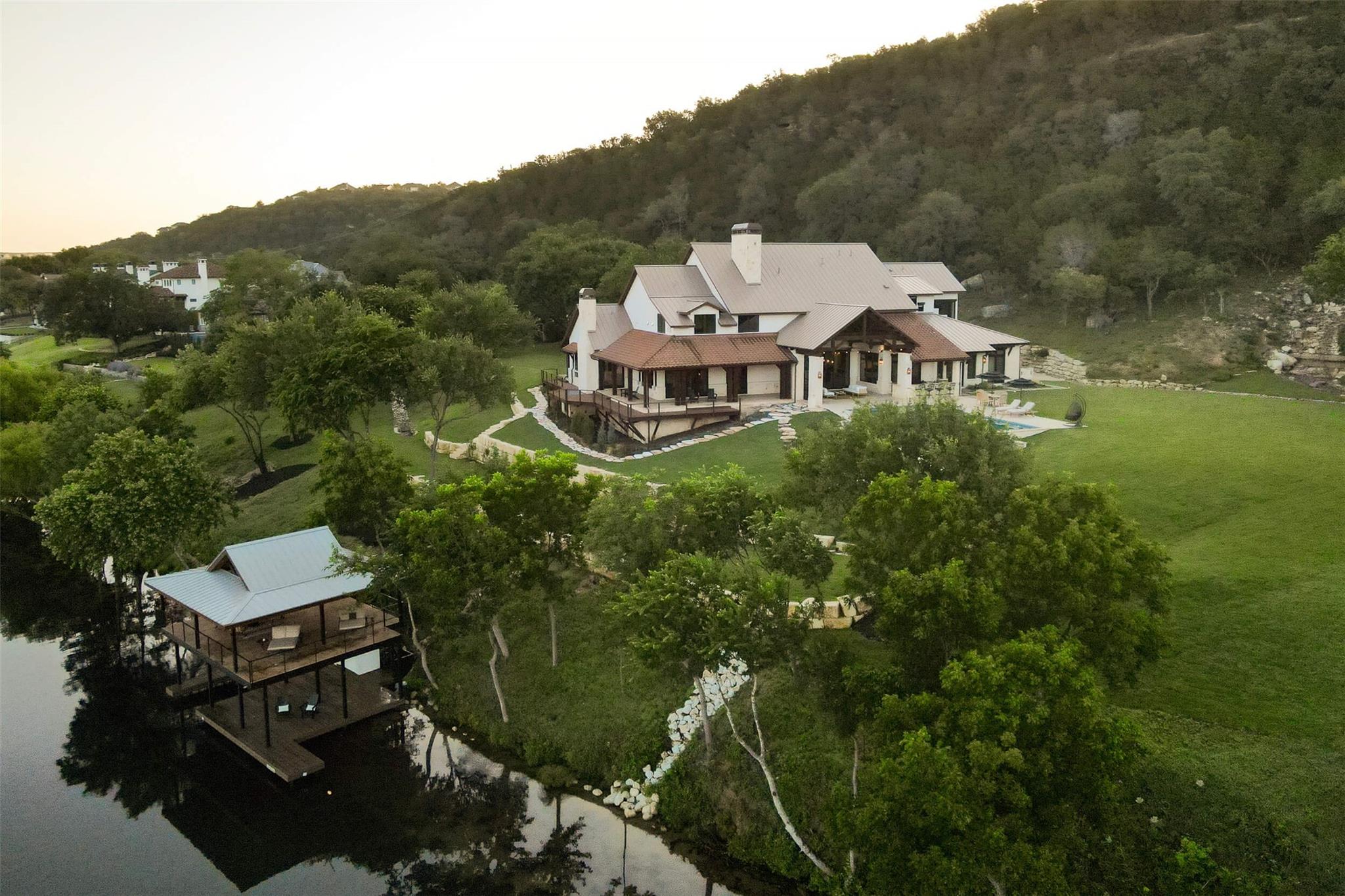 15016 Flat Top Ranch Road Austin TX 78732
