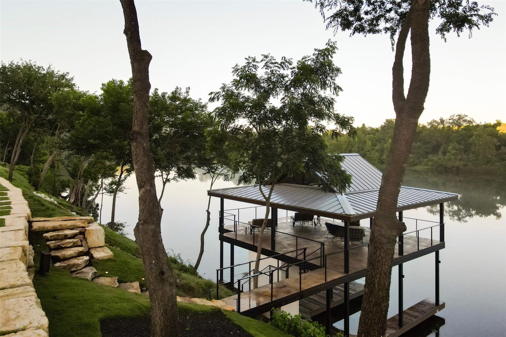 15016 Flat Top Ranch Road Austin TX 78732
