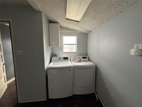 102 W Mesquite Street Granger TX 76530