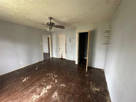102 W Mesquite Street Granger TX 76530