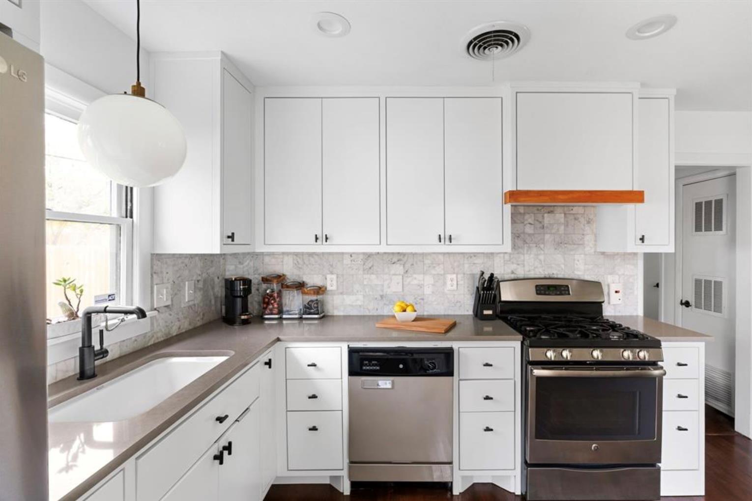 1106 Arcadia Avenue Austin TX 78757