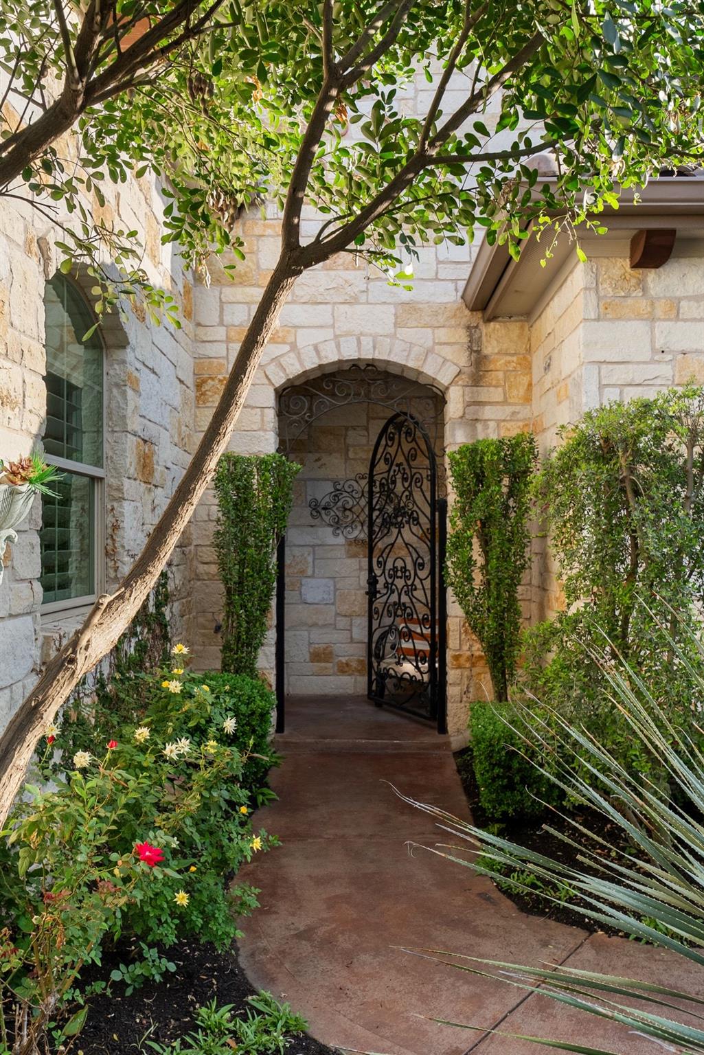 209 Rocky Coast Drive Lakeway TX 78738