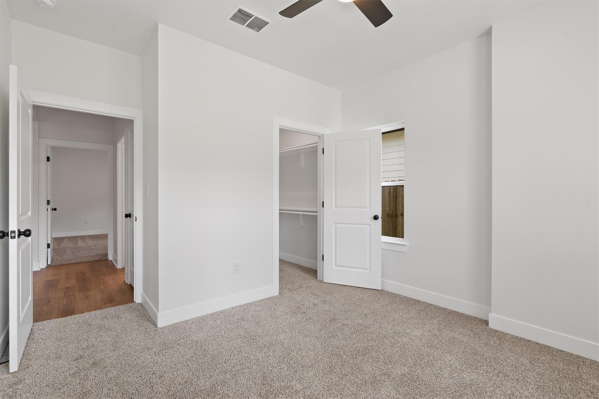 889 S Leon Giddings TX 78942