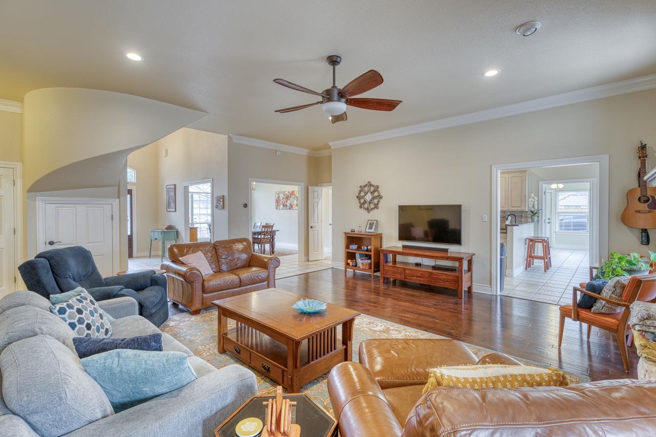 269 Quail Street Meadowlakes TX 78654