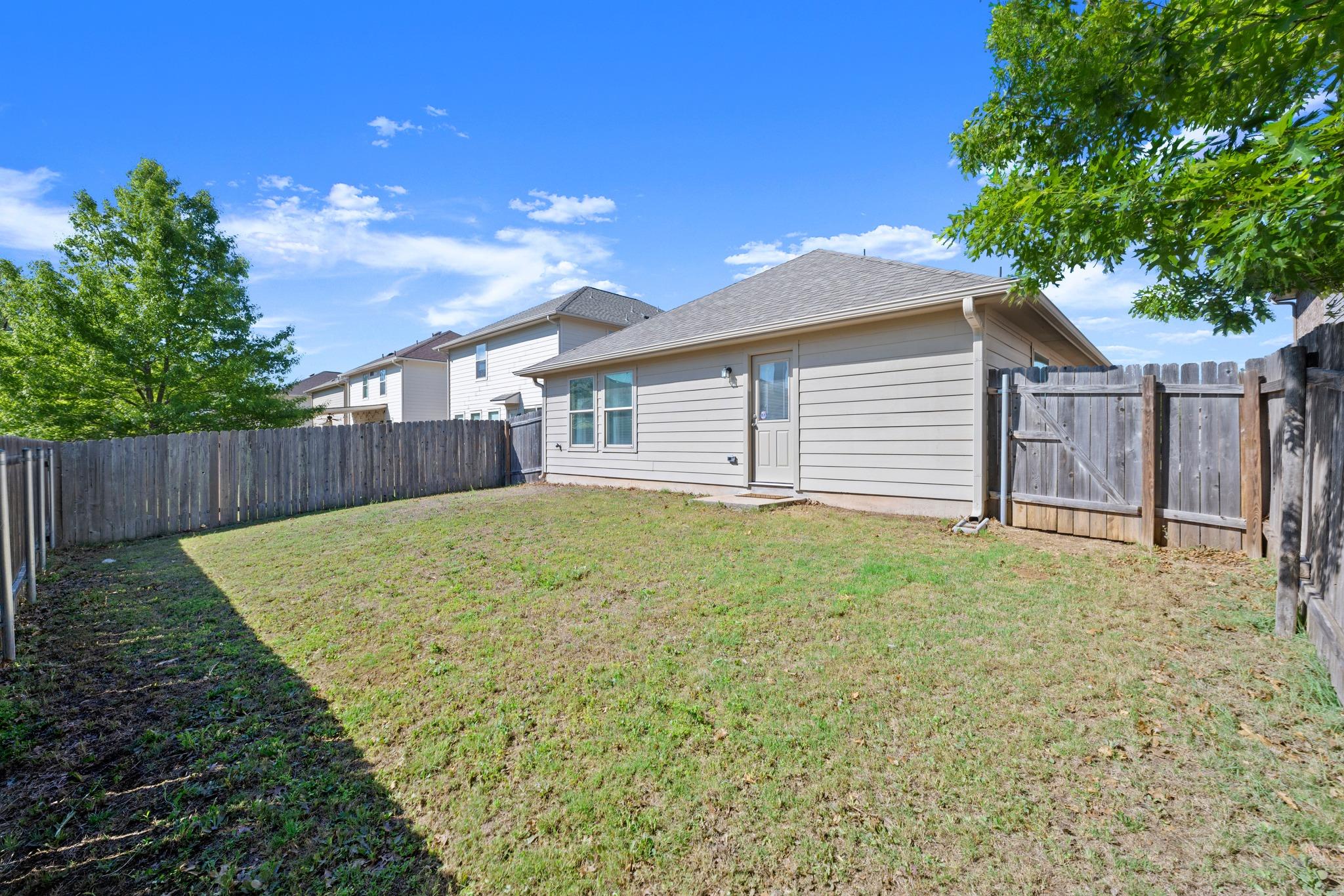 380 Housefinch Loop Leander TX 78641