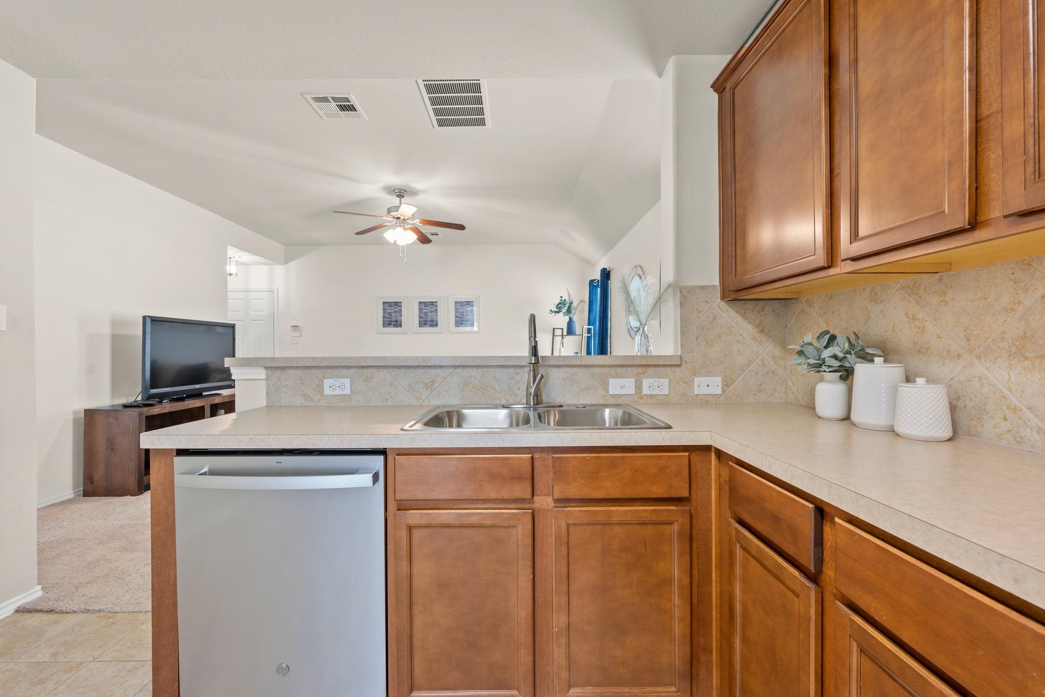 380 Housefinch Loop Leander TX 78641