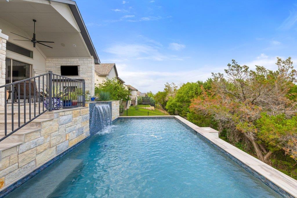 233 Sumalt Gap Way Austin TX 78738