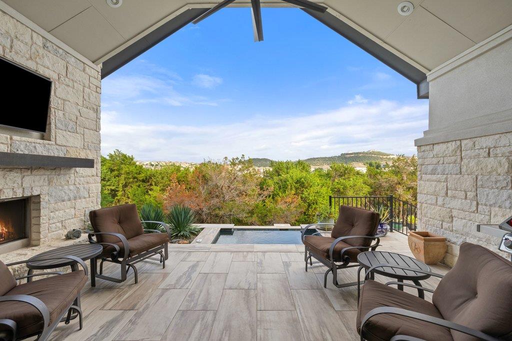 233 Sumalt Gap Way Austin TX 78738