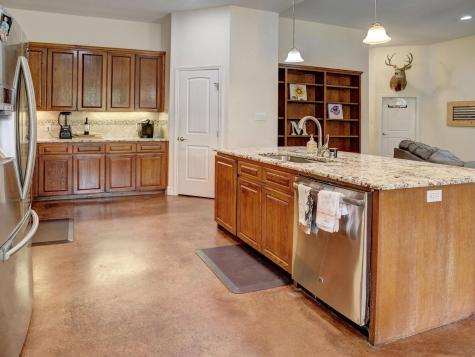 247 Campfire Way Smithville TX 78957