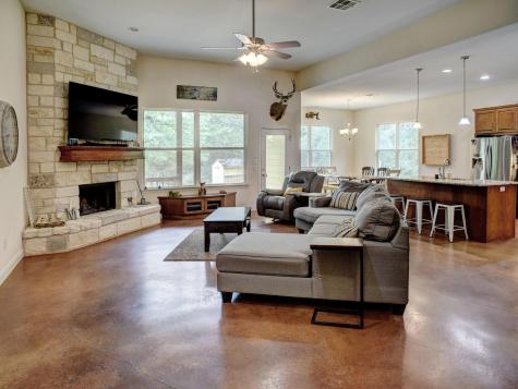 247 Campfire Way Smithville TX 78957