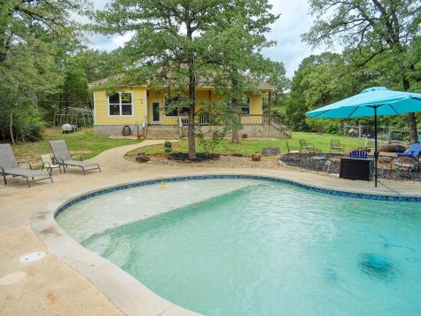 247 Campfire Way Smithville TX 78957