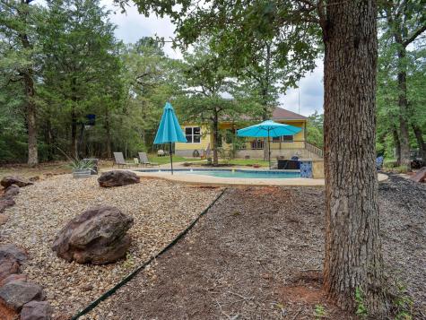 247 Campfire Way Smithville TX 78957