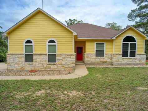 247 Campfire Way Smithville TX 78957