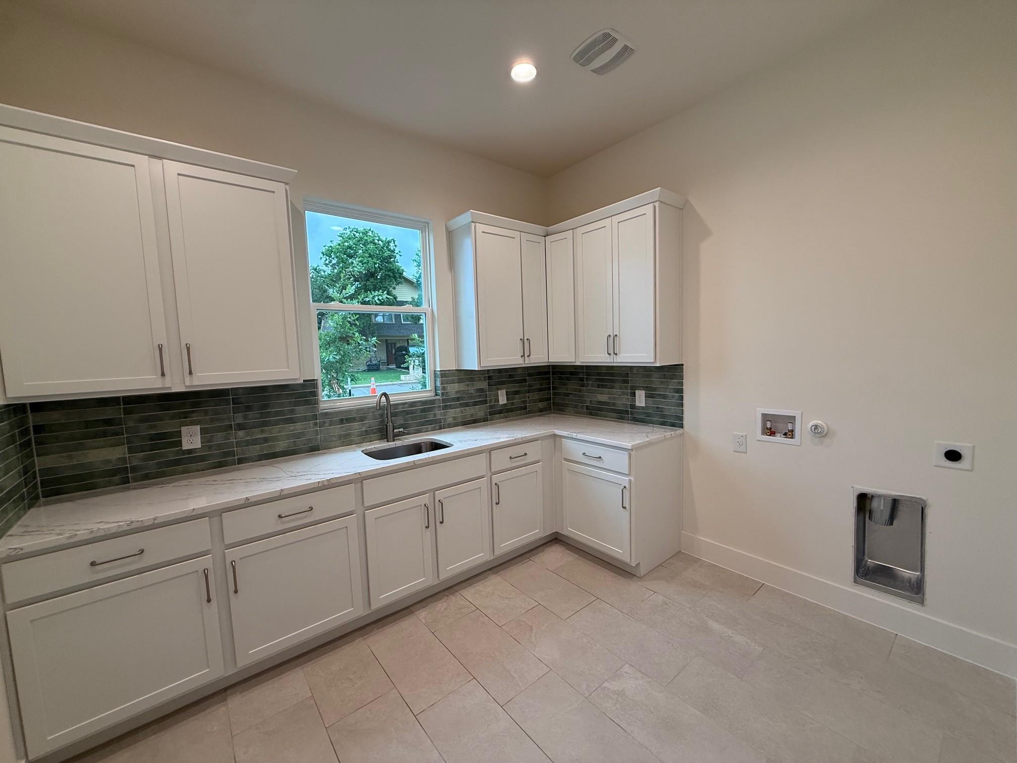 110 Firestone Place Meadowlakes TX 78654