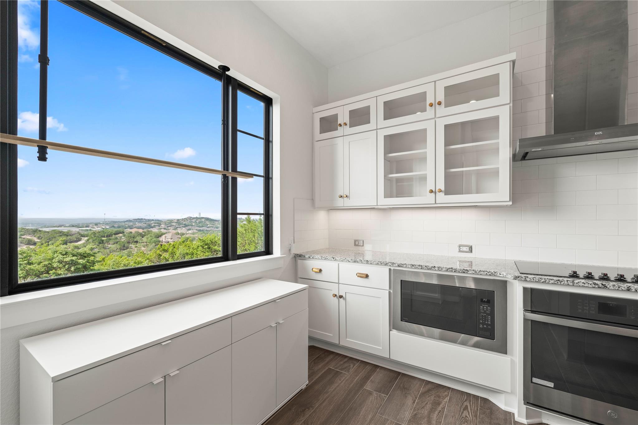 211 Honey Creek Court Austin TX 78738