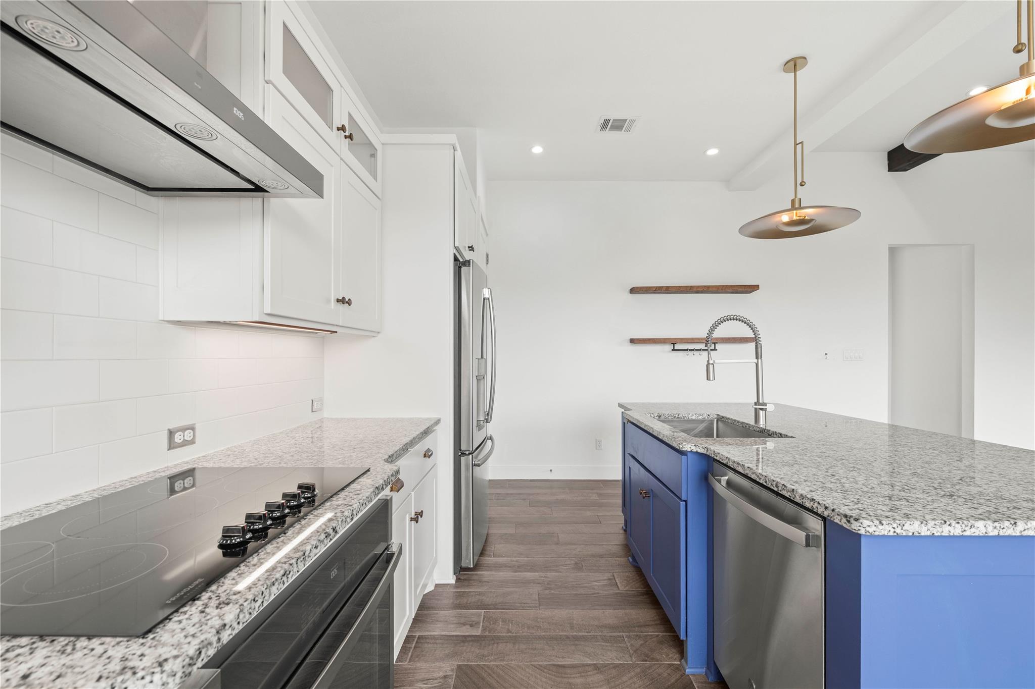 211 Honey Creek Court Austin TX 78738