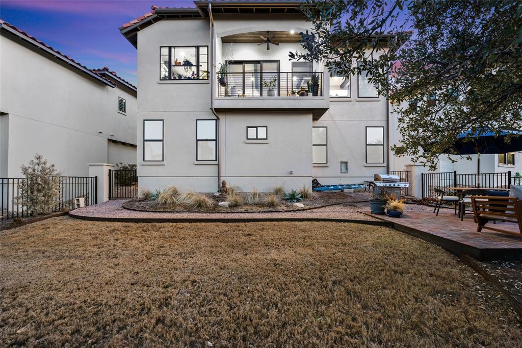 211 Honey Creek Court Austin TX 78738