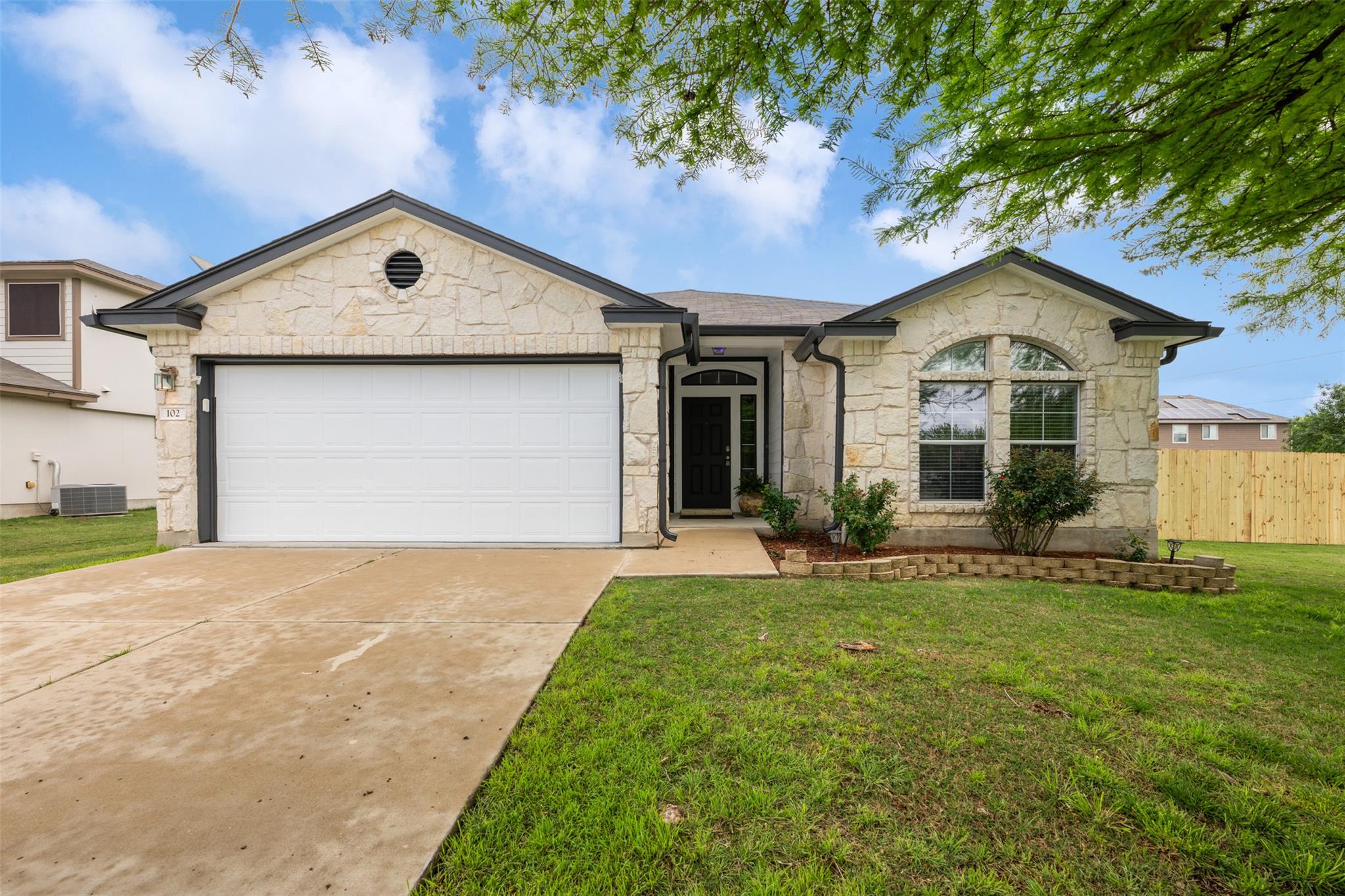 102 Anderson Street Hutto TX 78634