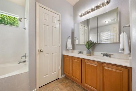 102 Anderson Street Hutto TX 78634