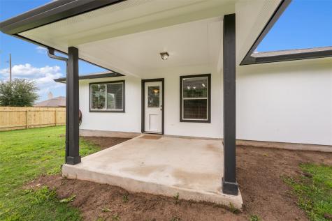 102 Anderson Street Hutto TX 78634