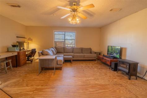 145 Buffalo Run Smithville TX 78957