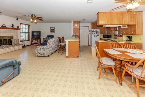 182 Norma Jean Boulevard Smithville TX 78957