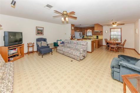 182 Norma Jean Boulevard Smithville TX 78957