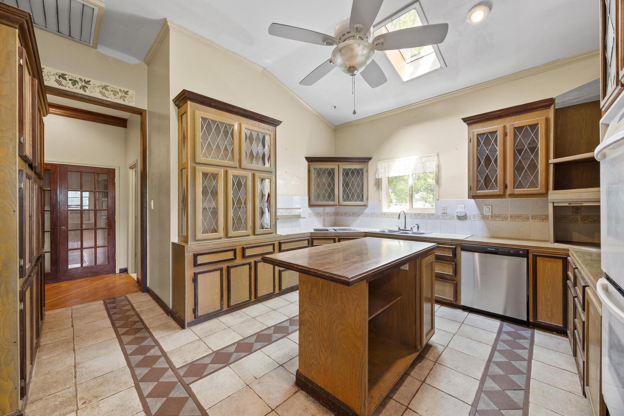 1001 S Gabriel Drive Leander TX 78641
