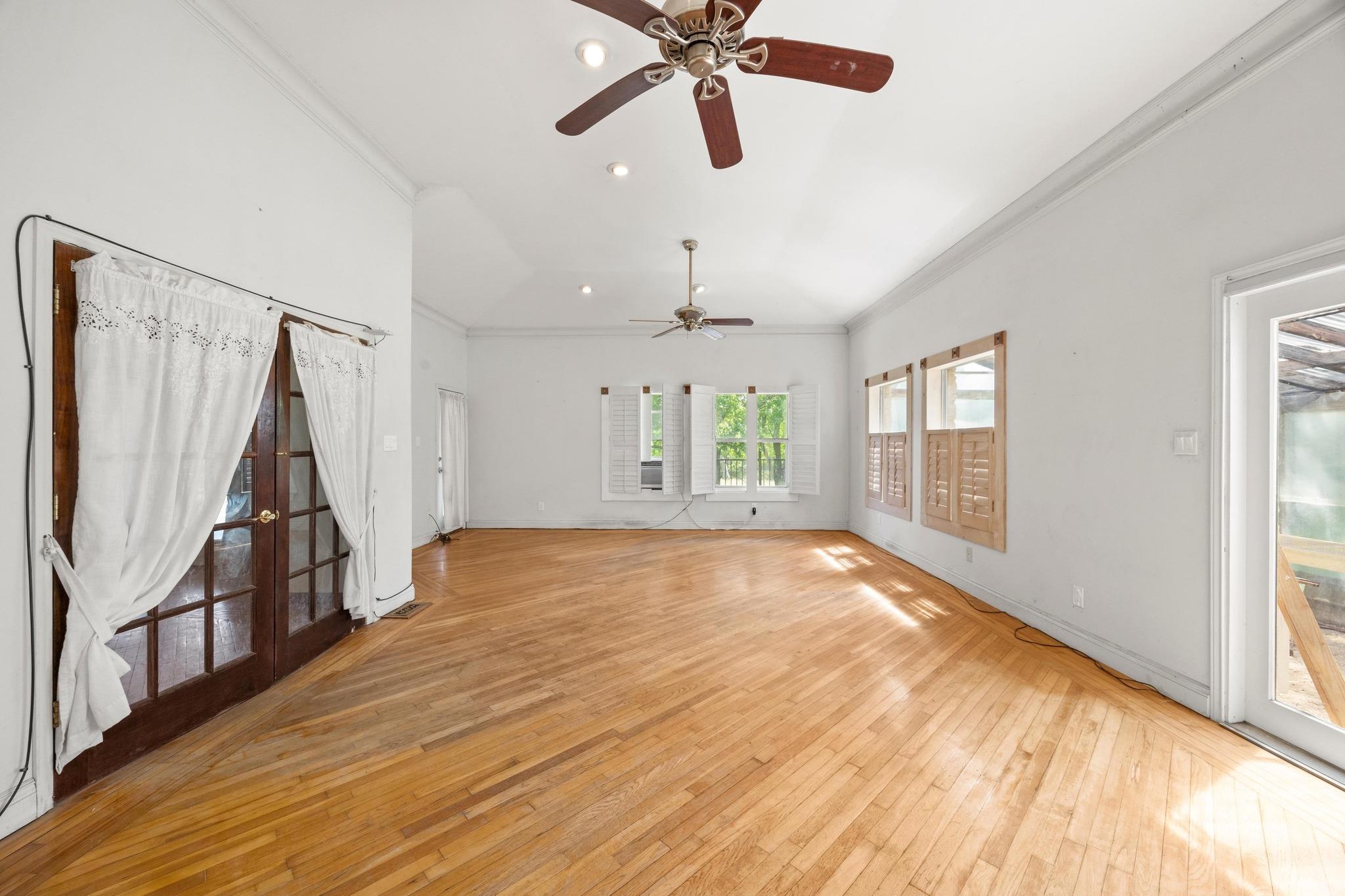 1001 S Gabriel Drive Leander TX 78641