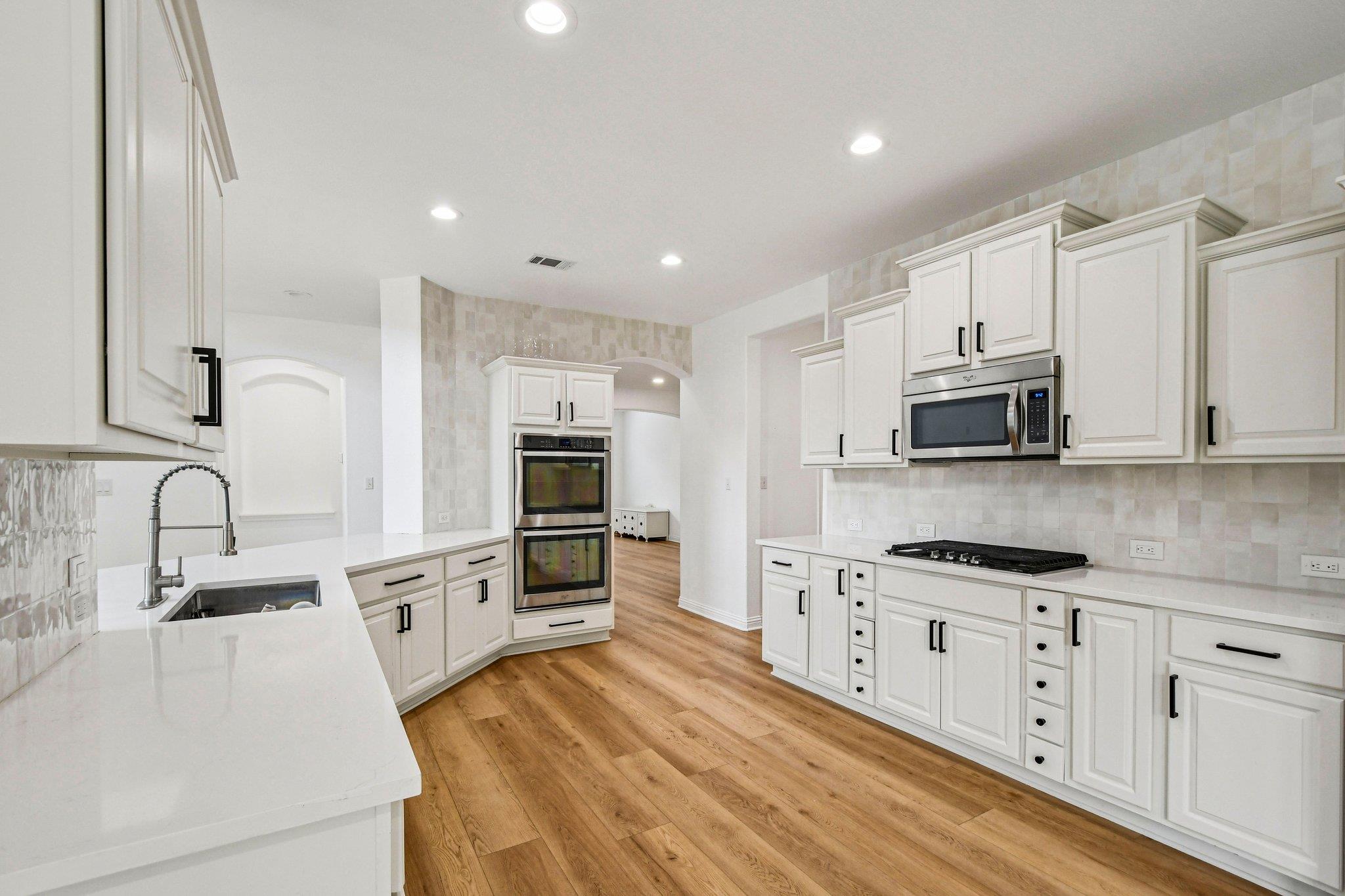 2711 Saint Paul Rivera Round Rock TX 78665