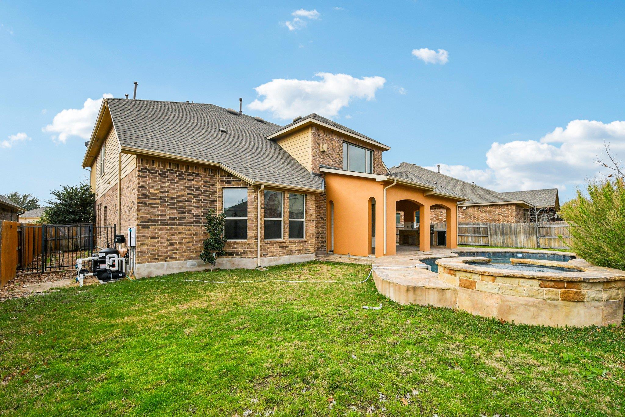 2711 Saint Paul Rivera Round Rock TX 78665