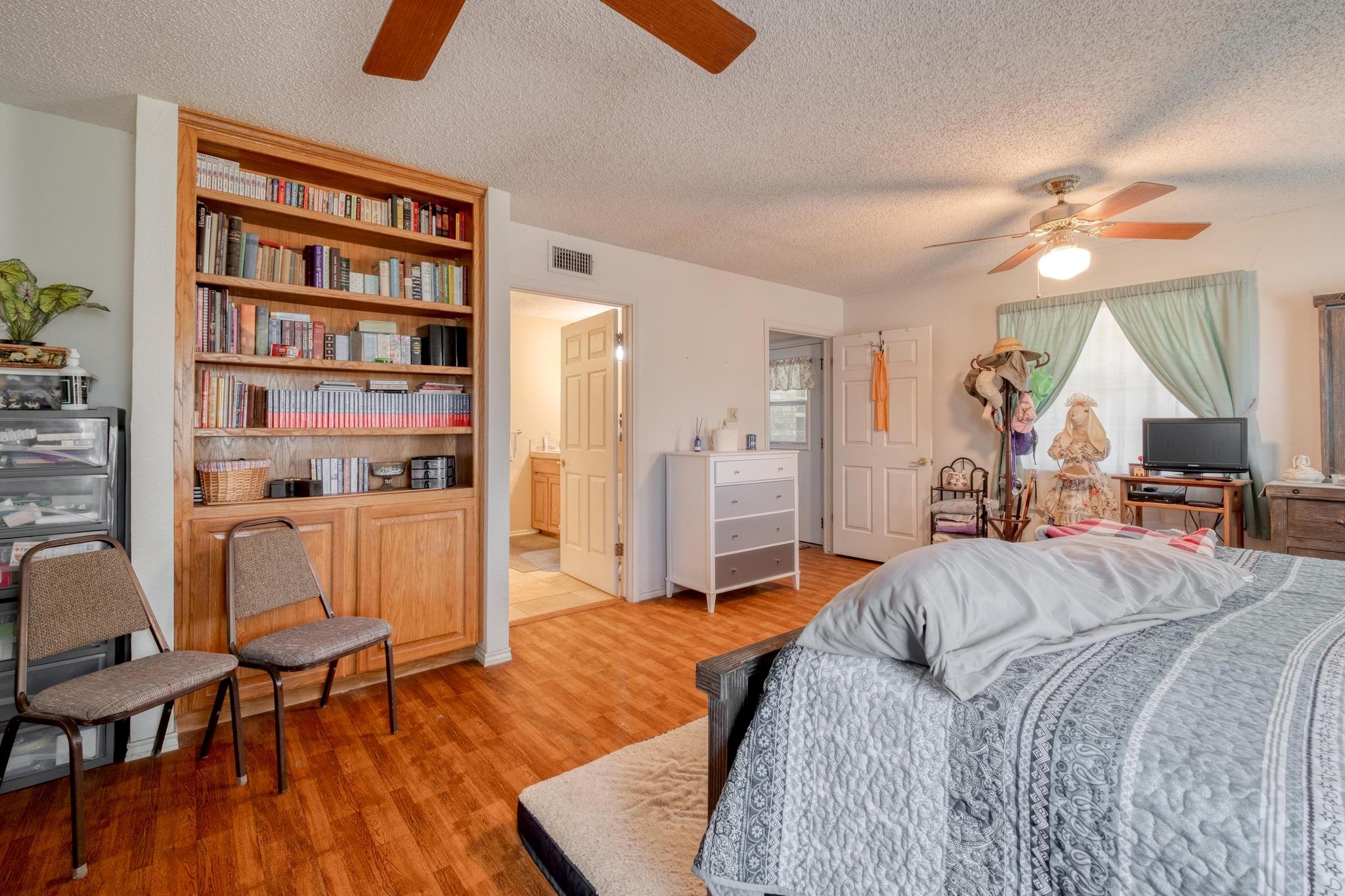 153 Pleasant Grove Road Elgin TX 78621