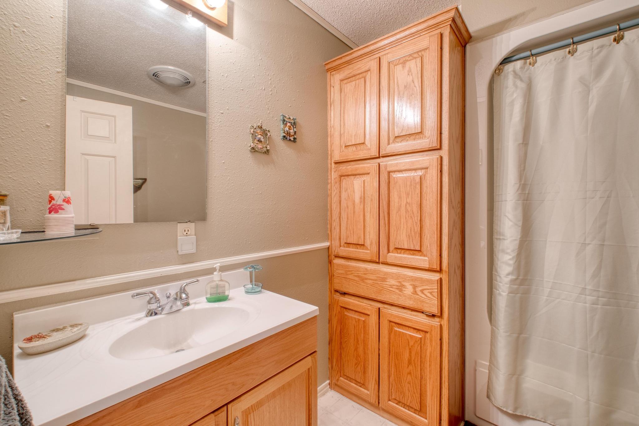 153 Pleasant Grove Road Elgin TX 78621