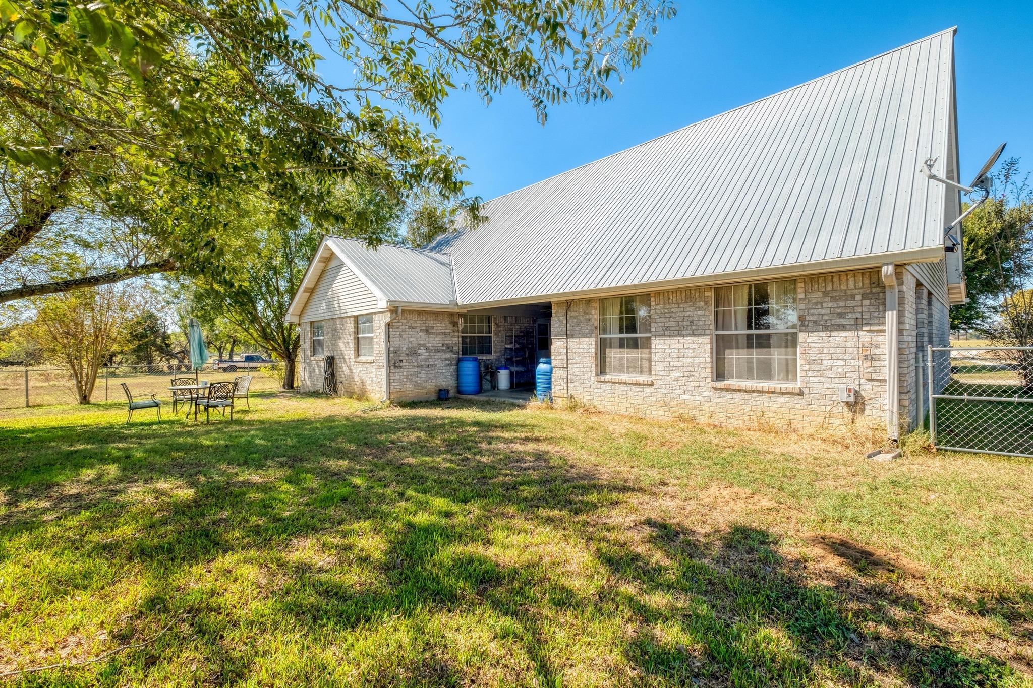 153 Pleasant Grove Road Elgin TX 78621