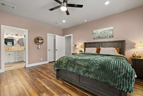 611 Elliott Street Taylor TX 76574