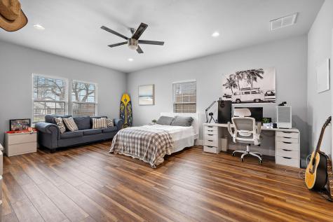 611 Elliott Street Taylor TX 76574