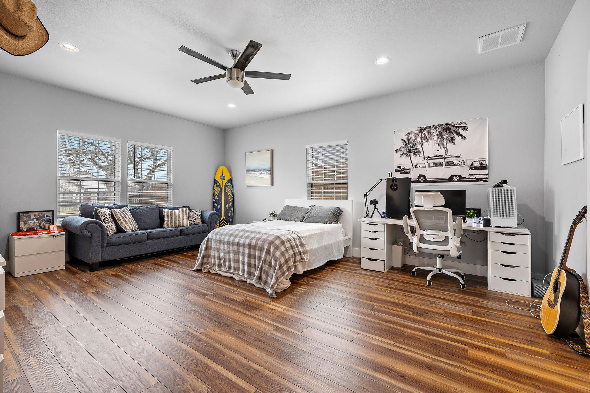 611 Elliott Street Taylor TX 76574