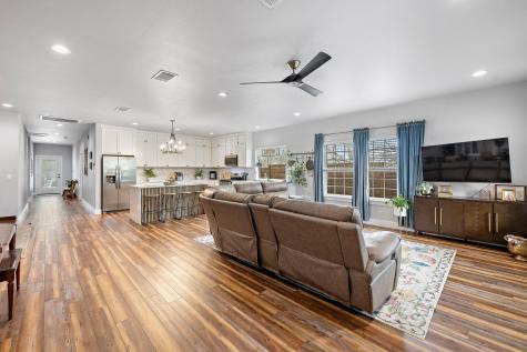 611 Elliott Street Taylor TX 76574