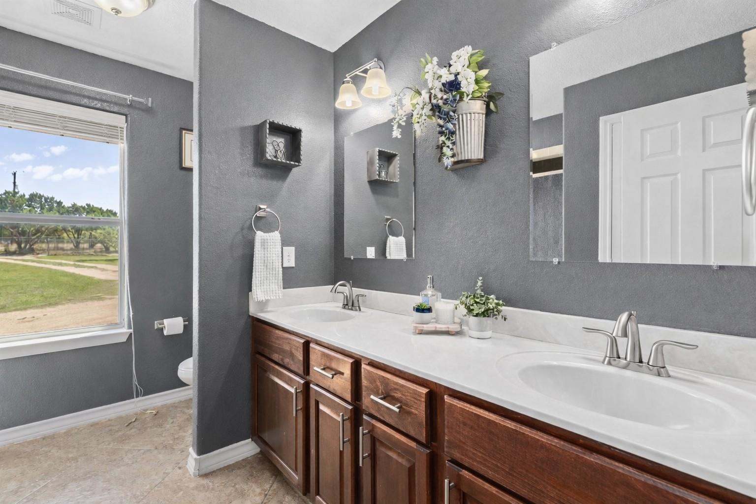 131 Tomahawk Trail Liberty Hill TX 78642