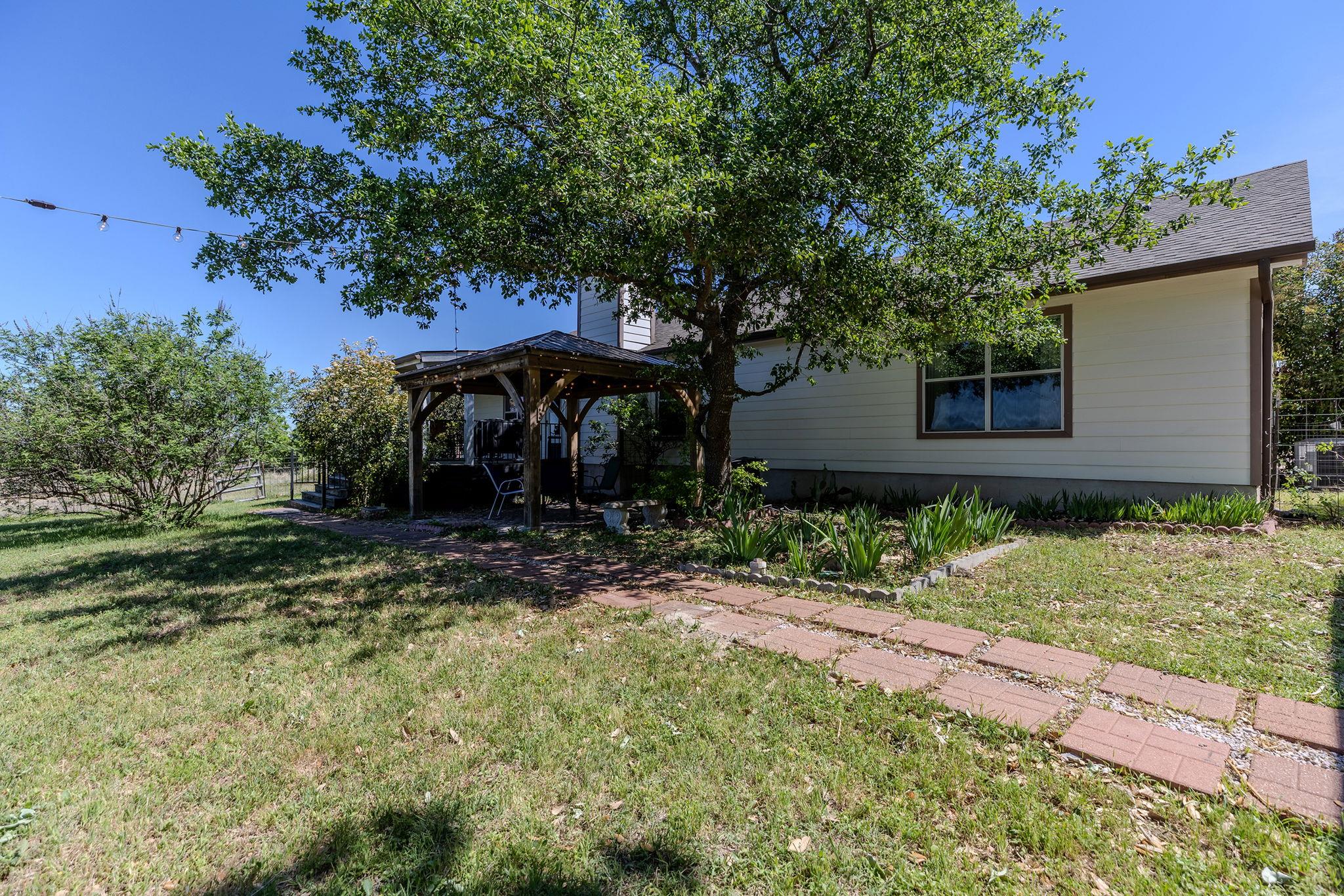 131 Tomahawk Trail Liberty Hill TX 78642